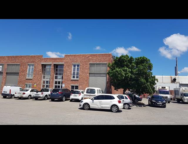 346M² FACTORY TO LET IN STIKLAND INDUSTRIAL